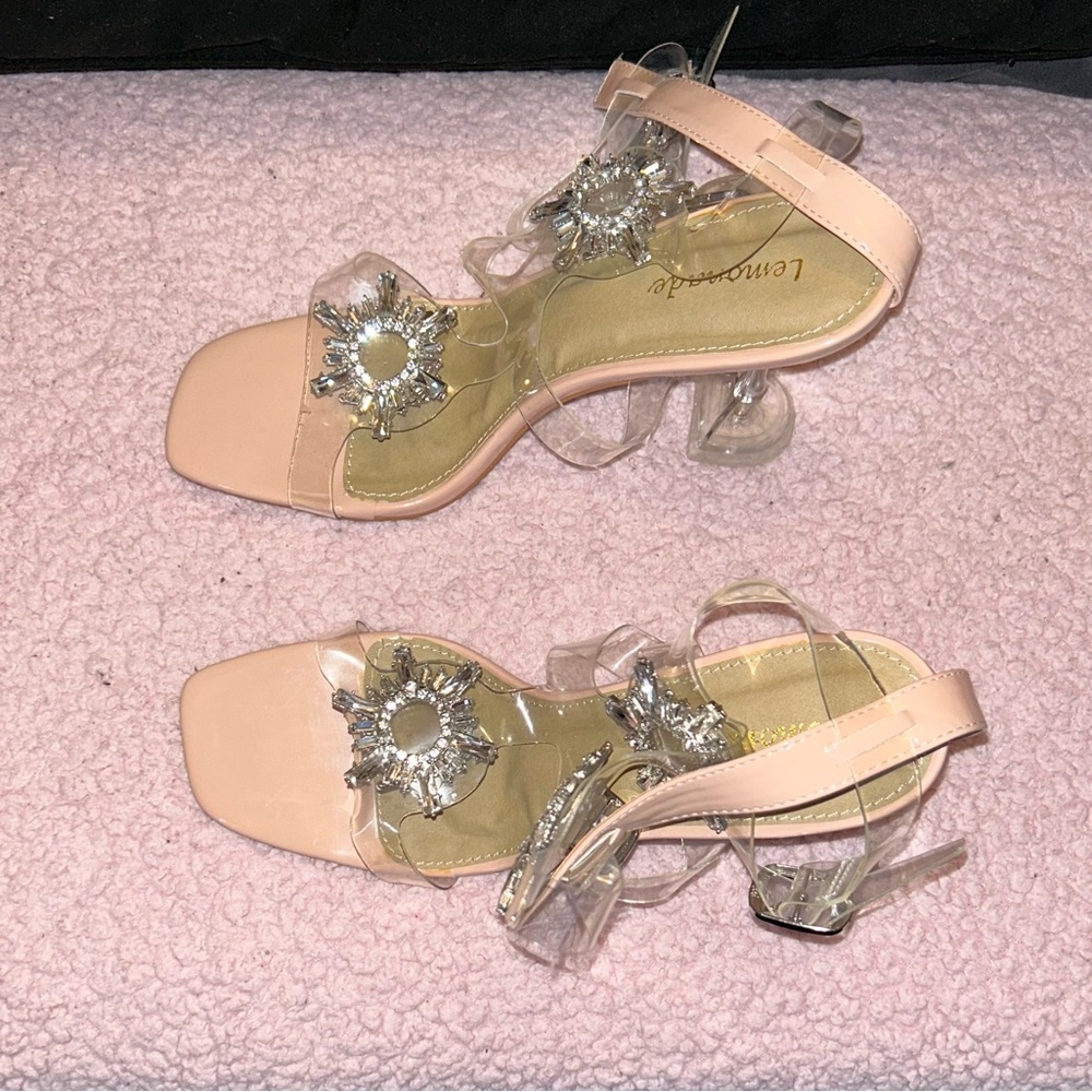 Lemonade Women’s Heels - Picture 2 of 4